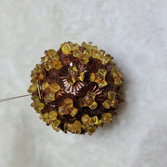 Vintage 60's Push Pin Christmas Ornaments - Picture 4 of 8